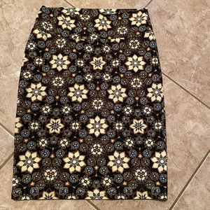 LuLaRoe Cassie Skirt size medium